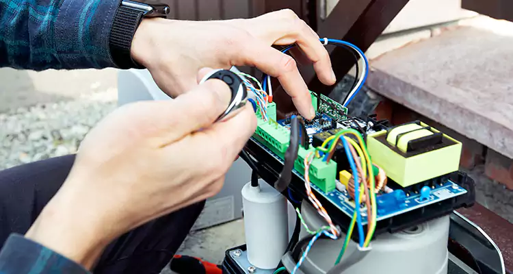 Automatic Driveway Gate Repair in Westchase, FL