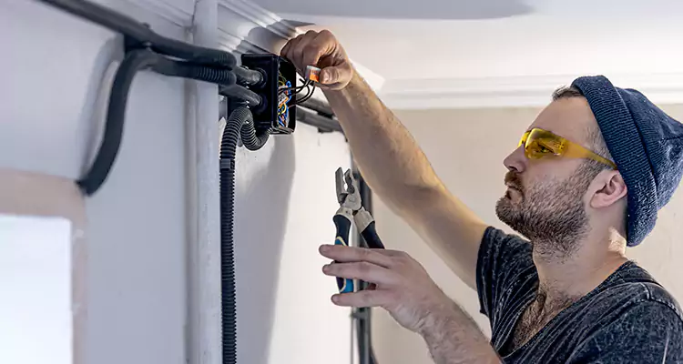 Garage Door Opener Cable Repair in Westchase, FL