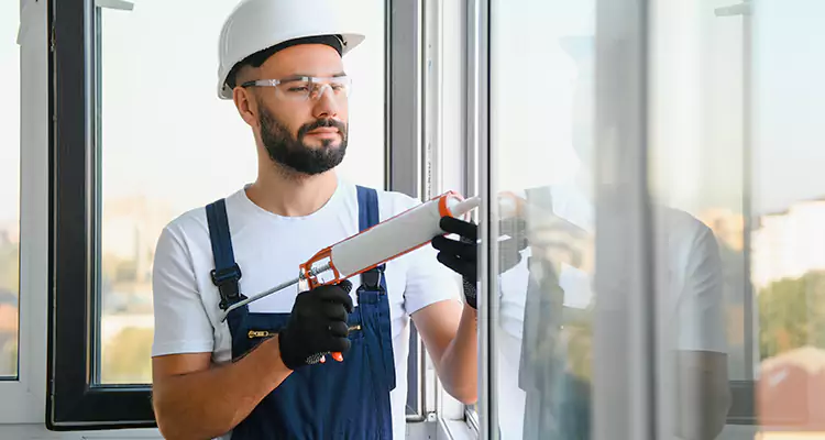 Retractable Screens Repair for Patio in Westchase, FL