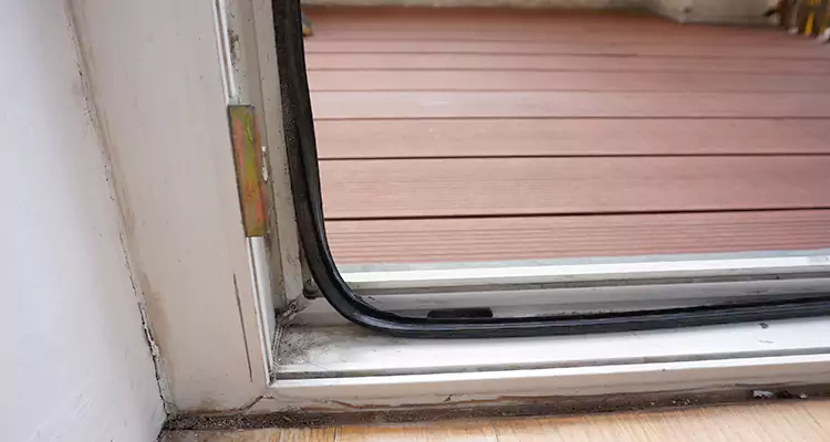 Why Choose Us for Leaking Sliding Glass Door Repair in Westchase, FL?