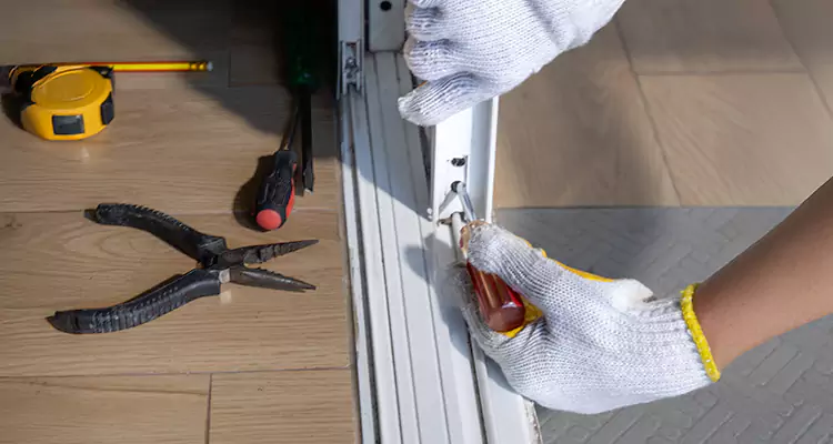 Screen Door Wheel Replacement in Westchase, FL