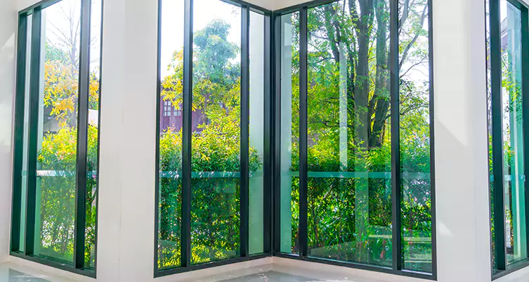 Emergency Balcony Door Glass Repair in Westchase, FL
