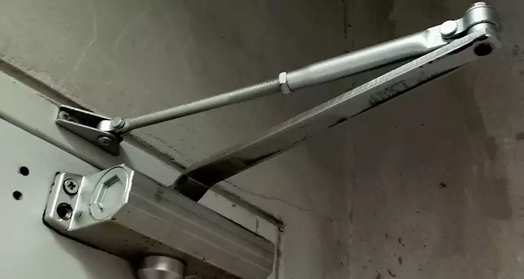 Door Closer Parallel Arm Installation in Westchase, FL