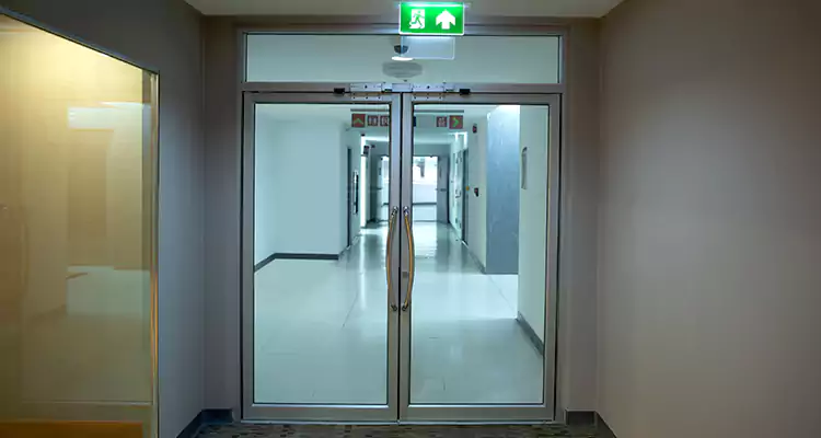 Emergency Glass Door Repair in Westchase, FL