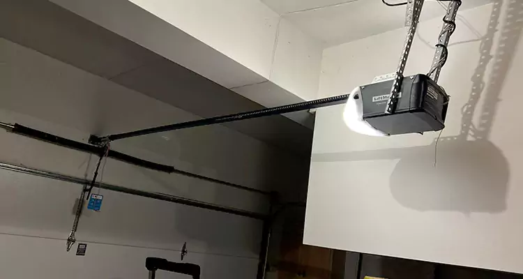 Linear Garage Door Opener Repair in Westchase, FL