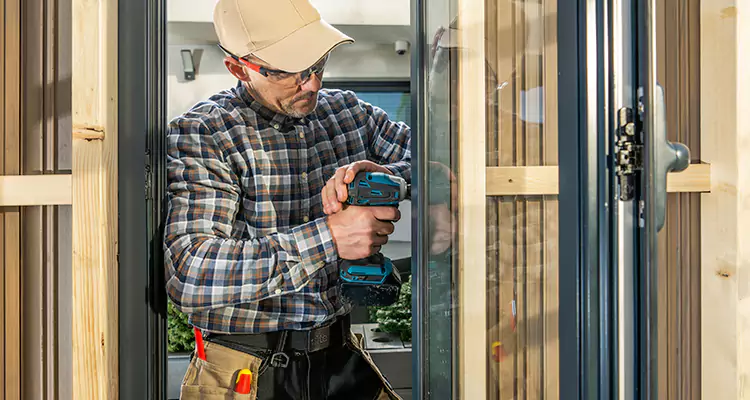 Top-Rated Patio Door Handle and Lock Repair Service for Homeowners in Westchase, FL
